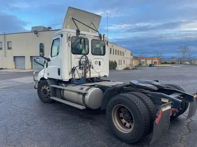 2019 FREIGHTLINER/MERCEDES NEW CASCADIA 116