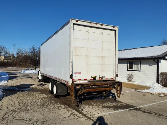 2018 FREIGHTLINER/MERCEDES M2 106