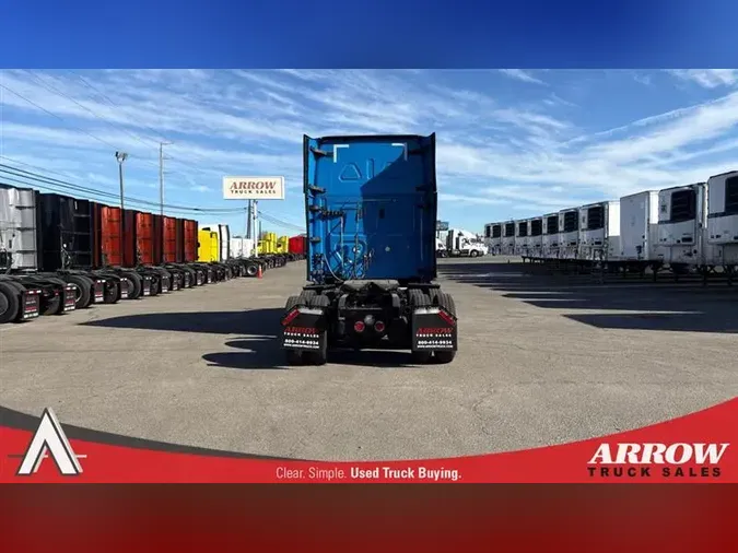 2022 FREIGHTLINER CA126