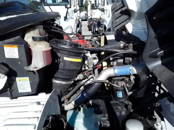 2019 FREIGHTLINER/MERCEDES M2 106