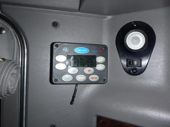 2023 Kenworth W900
