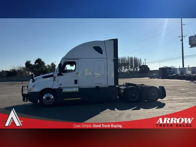2022 FREIGHTLINER CA126