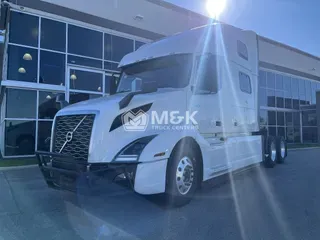 2024 VOLVO VNL64T860