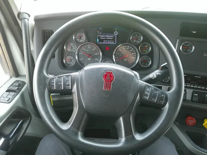 2022 Kenworth T680