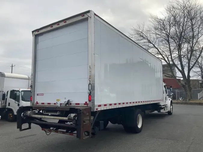 2016 FREIGHTLINER/MERCEDES M2 106