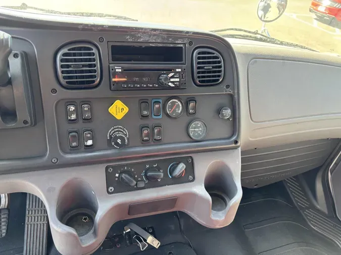 2019 Freightliner Business Class M2 106