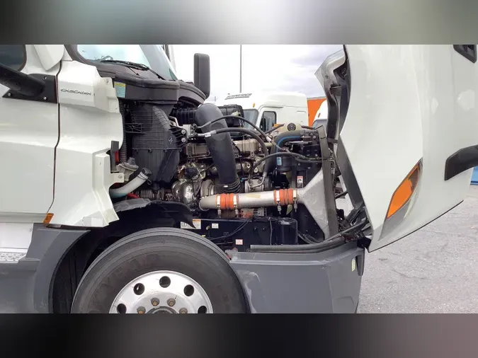 2022 Freightliner Cascadia 126ee350dbea2ebb8de04a6d50db25924ef