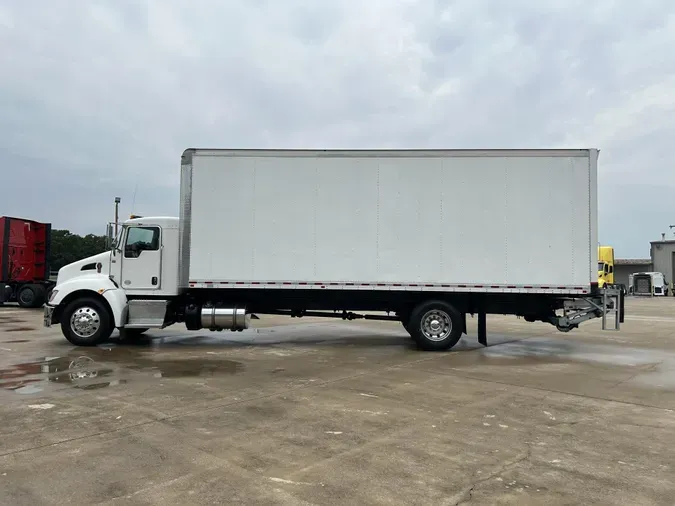 2019 Kenworth T270