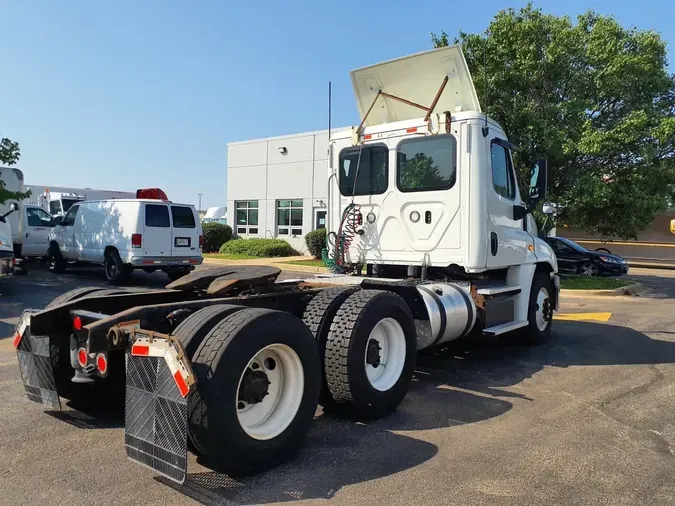 2018 FREIGHTLINER CASCADIA 125