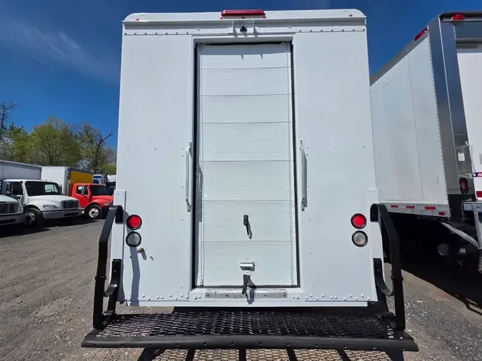 2016 FRTLR CUSTOM CHASSIS CORP MT55