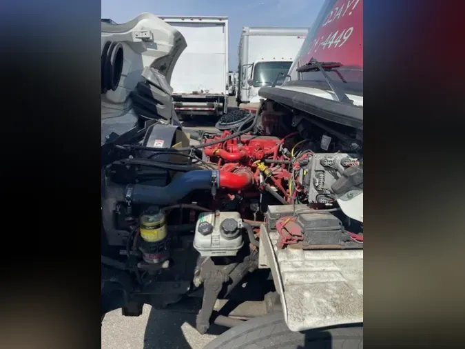 2019 FREIGHTLINER/MERCEDES M2 106