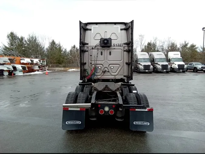 2021 Freightliner Cascadia