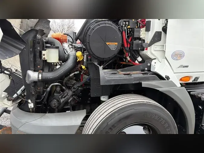 2020 INTERNATIONAL RH613