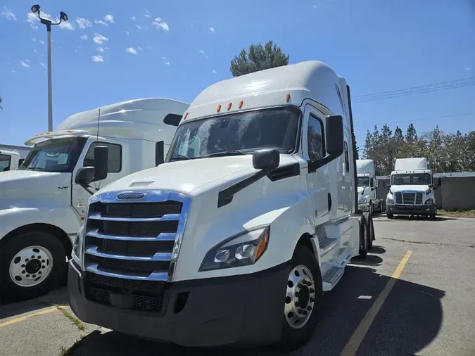 2020 FREIGHTLINER/MERCEDES NEW CASCADIA PX12664