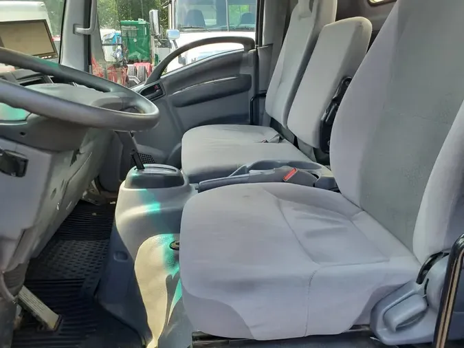 2019 ISUZU NPR