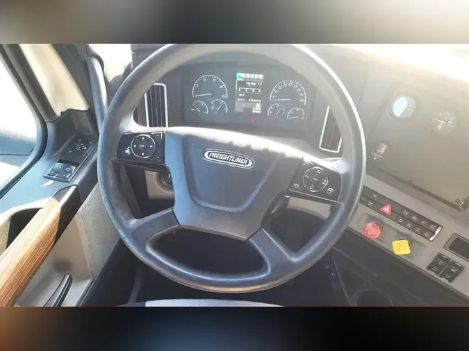 2019 FREIGHTLINER CA126