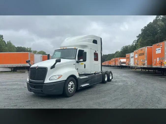 2022 International LTee41102ba5f7868fb65a4db26bd95911