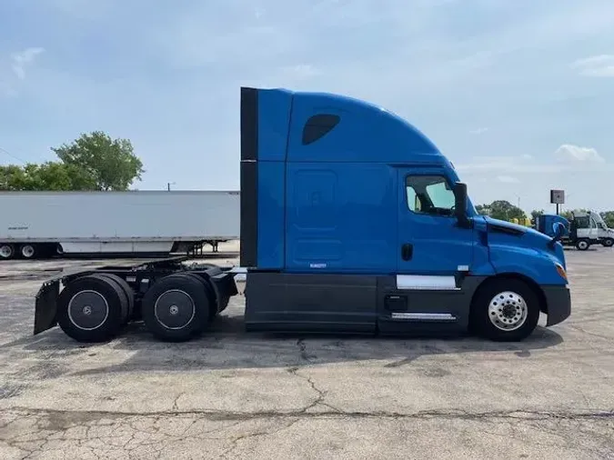 2022 Freightliner Cascadia