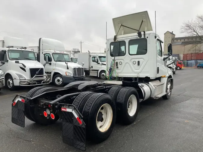 2019 FREIGHTLINER/MERCEDES NEW CASCADIA PX12664
