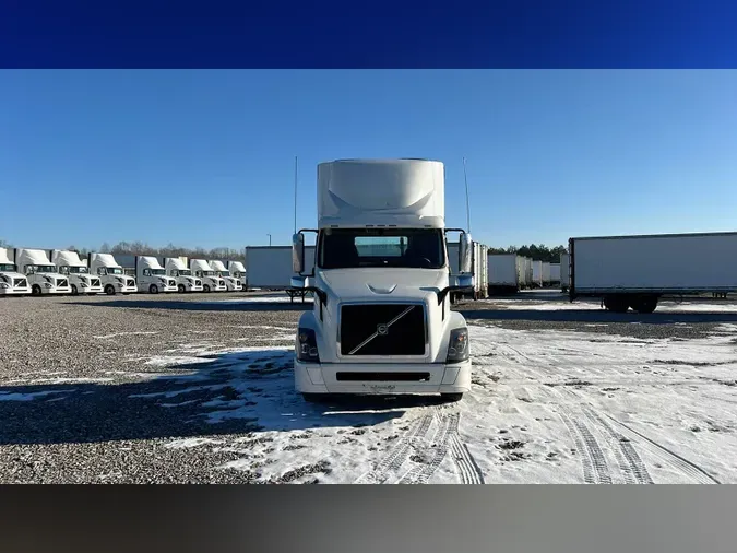 2018 Volvo VNL300