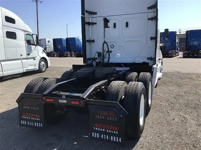 2020 FREIGHTLINER CA126