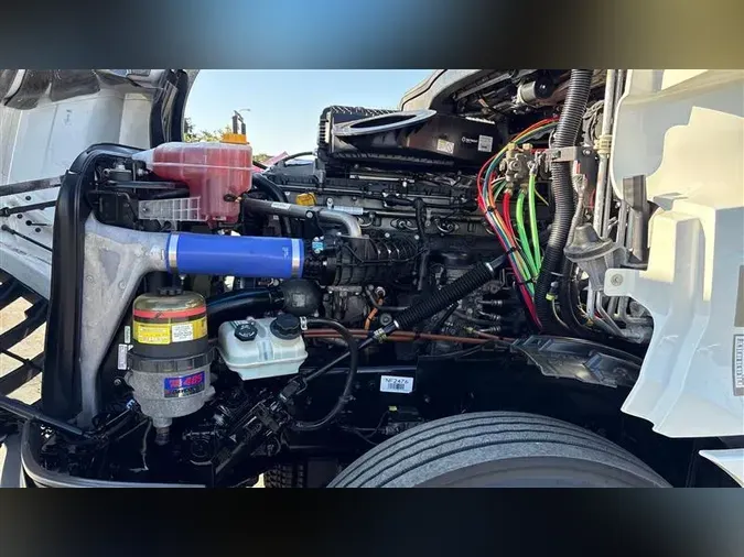 2022 FREIGHTLINER CA126