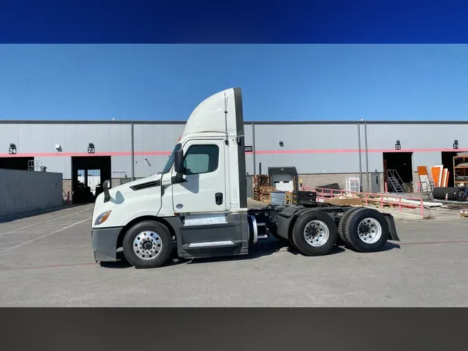 2020 Freightliner Cascadia 126ee52dd74cb509c58d45037069cce63aa
