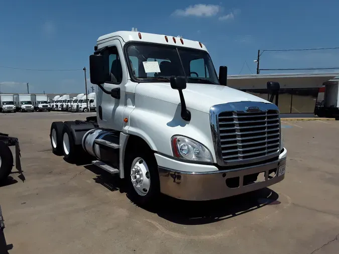 2018 FREIGHTLINER/MERCEDES CASCADIA 125