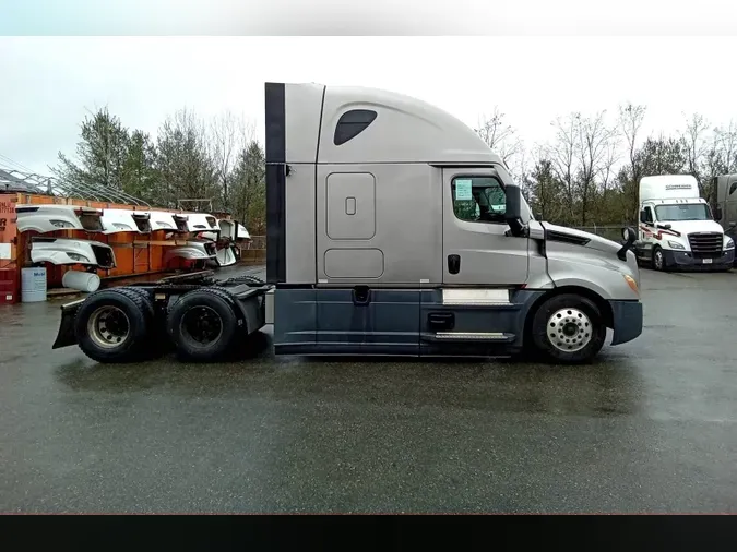 2021 Freightliner Cascadia