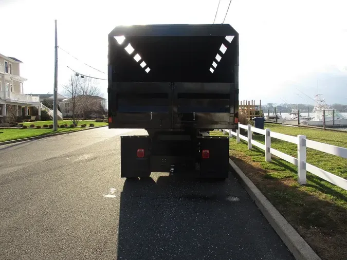 2014 INTERNATIONAL 4300