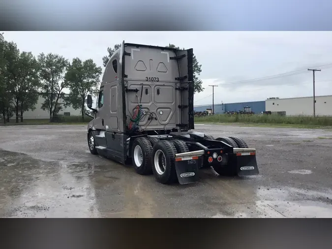 2024 Freightliner Cascadia 126