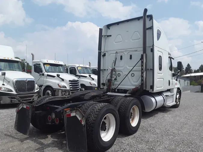 2019 FREIGHTLINER/MERCEDES CASCADIA 125