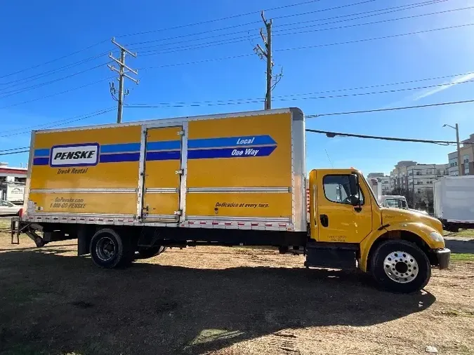 2018 Freightliner M2