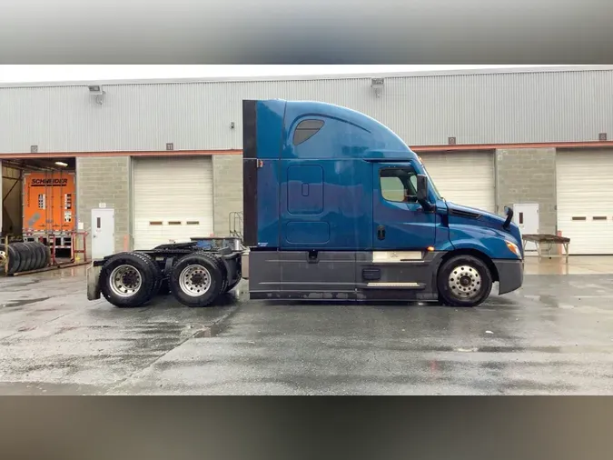 2022 Freightliner Cascadia