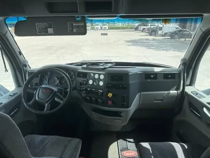 2018 Peterbilt 579