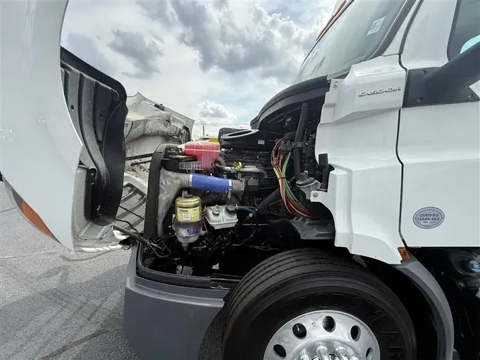 2019 FREIGHTLINER CASCADEVO1