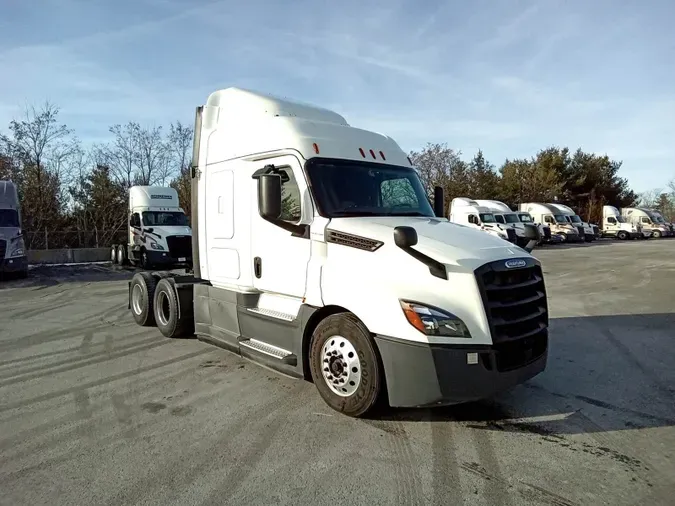 2020 Freightliner Cascadiaee6a1031312bac211eca2109cc66393c