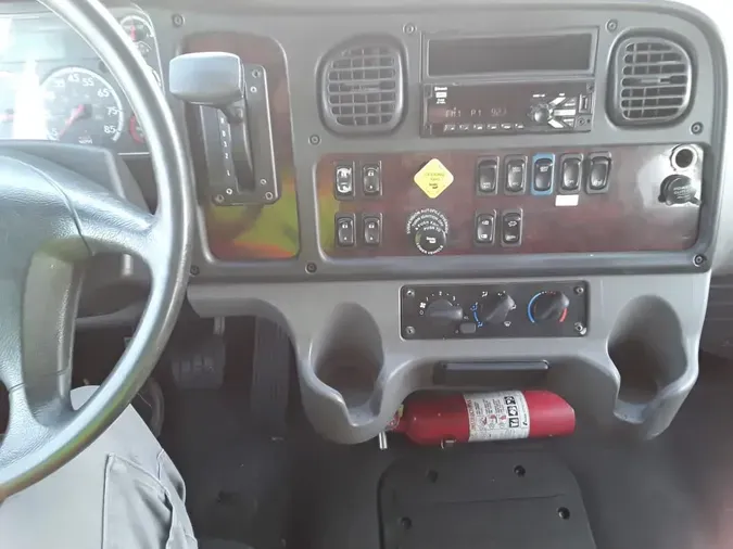 2019 FREIGHTLINER/MERCEDES M2 106