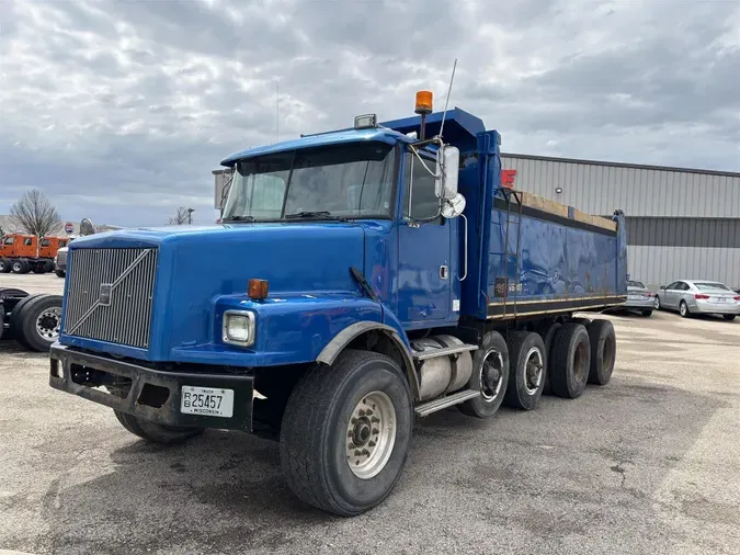1996 Volvo WG64T