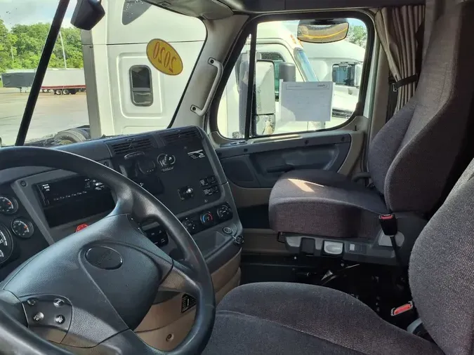 2020 FREIGHTLINER CASCADIA 125
