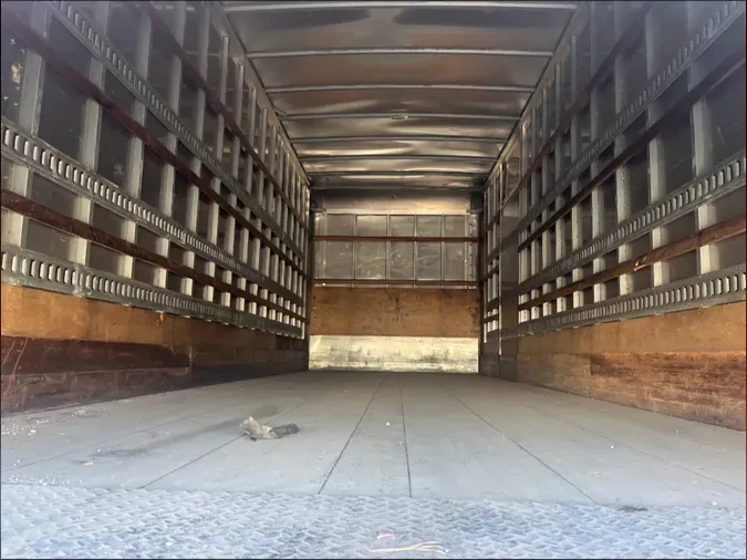 2018 FREIGHTLINER/MERCEDES M2 106
