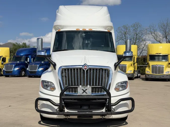 2023 International LT625