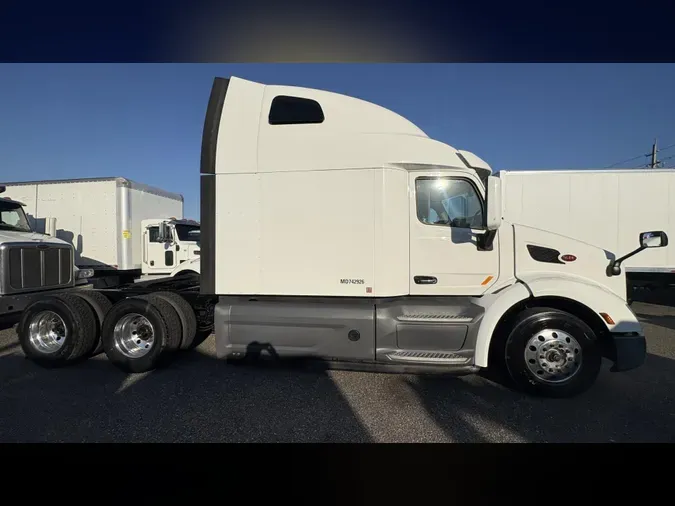 2021 Peterbilt 579ee772e842a5fae285815e002ab876956