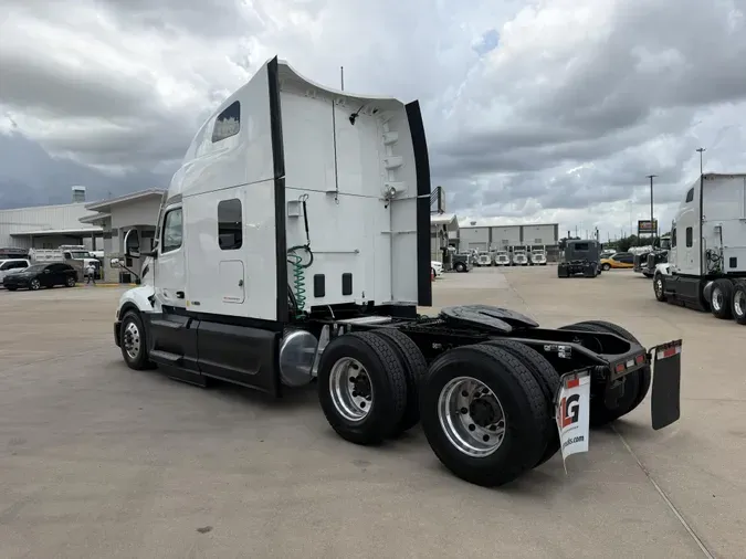 2022 Peterbilt 579