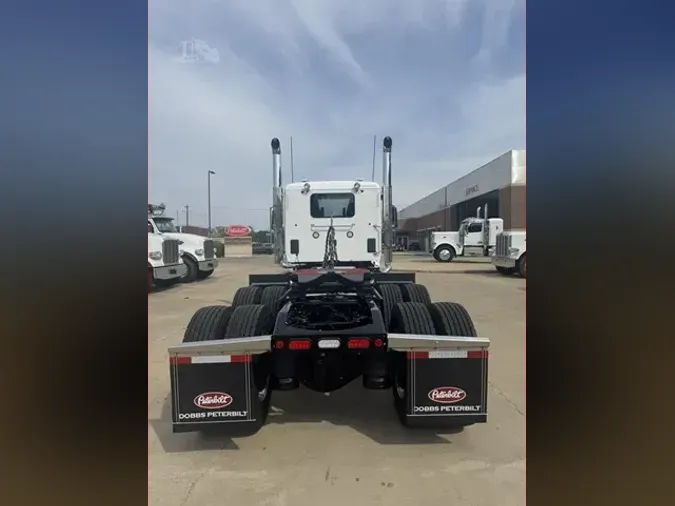 2027 PETERBILT 567