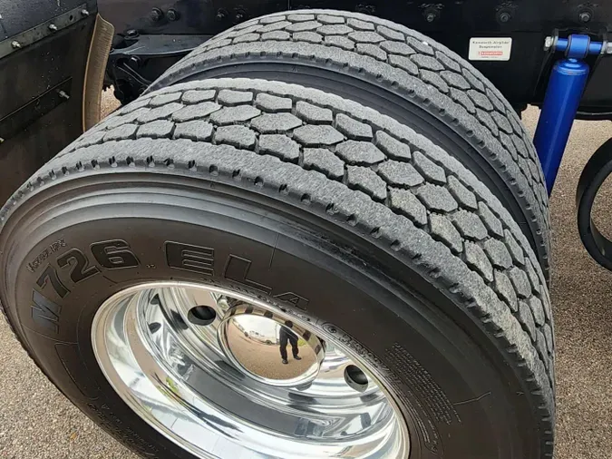 2021 Kenworth W900L