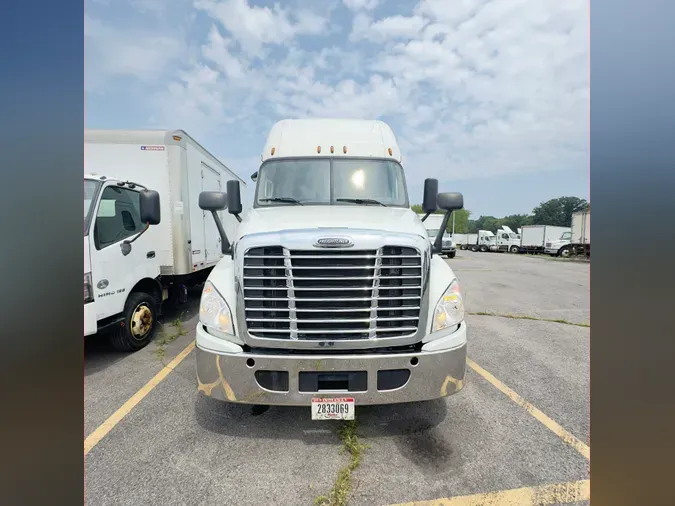 2019 FREIGHTLINER/MERCEDES CASCADIA 125