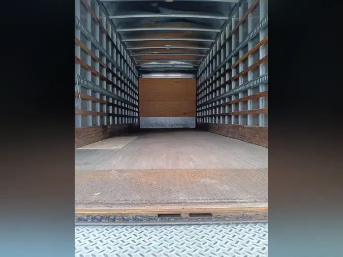 2020 FREIGHTLINER M2 106
