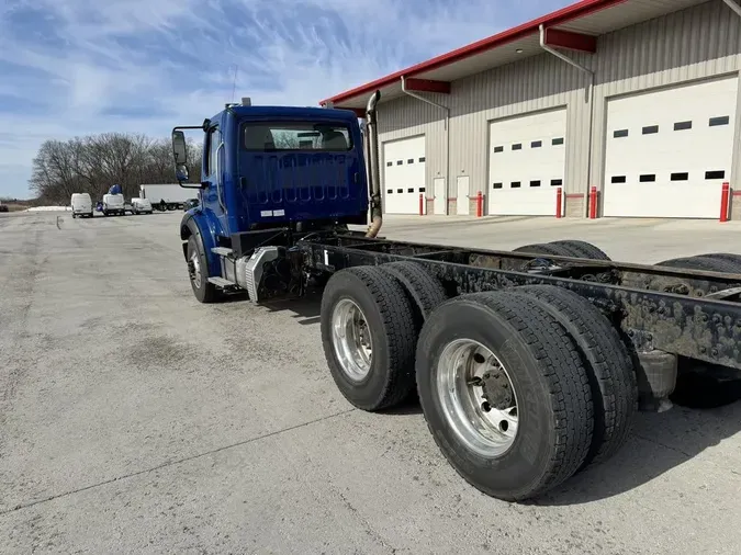 2020 Freightliner M2 112