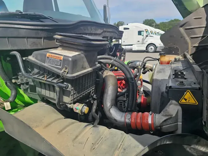 2020 NAVISTAR INTERNATIONAL MV607 (4X2)
